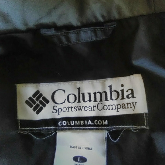 Columbia Waterproof Jacket - Picture 2 of 4